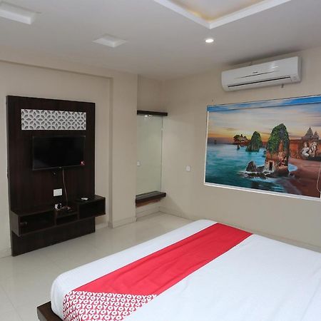 Hotel Oyo Flagship 43897 Redstone Gwalijar Zewnętrze zdjęcie