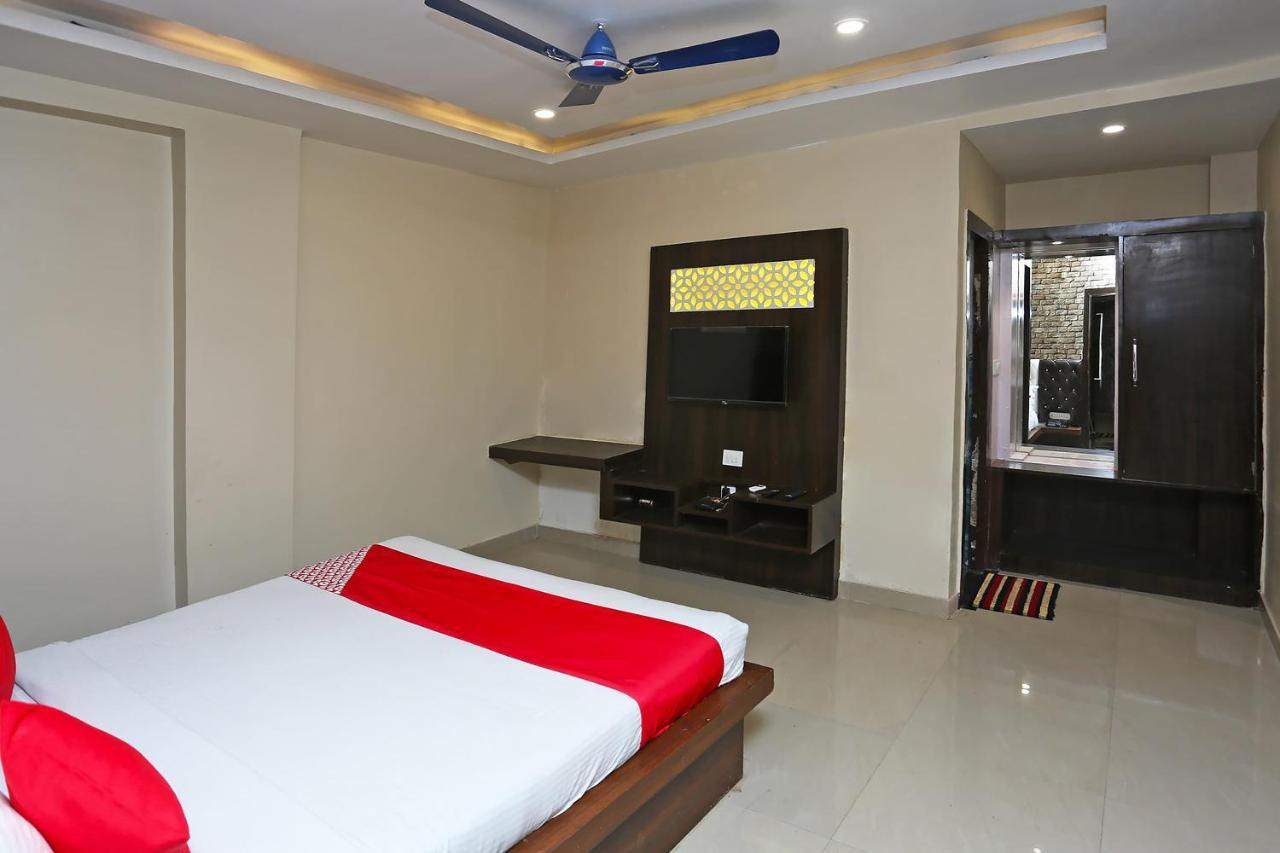 Hotel Oyo Flagship 43897 Redstone Gwalijar Zewnętrze zdjęcie