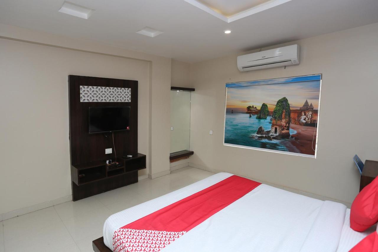 Hotel Oyo Flagship 43897 Redstone Gwalijar Zewnętrze zdjęcie