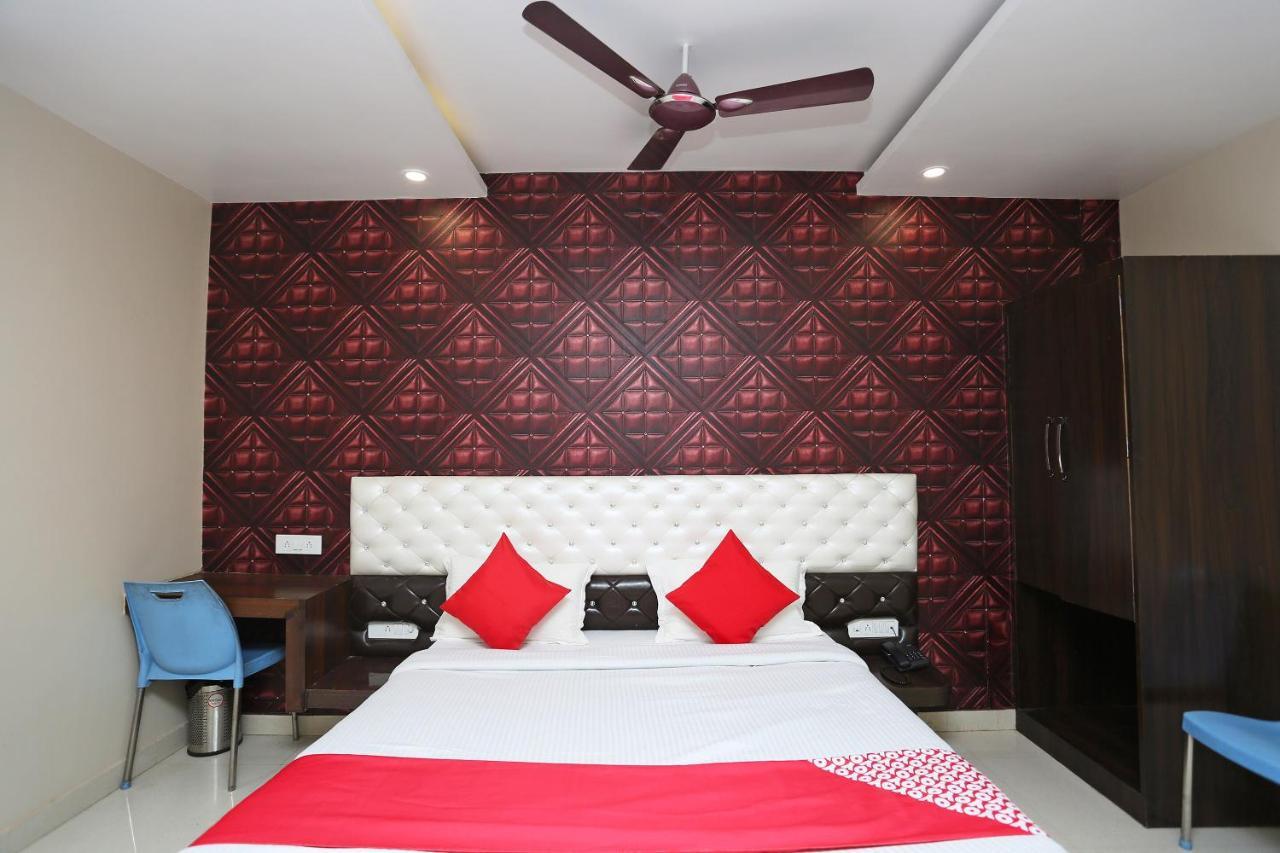 Hotel Oyo Flagship 43897 Redstone Gwalijar Zewnętrze zdjęcie