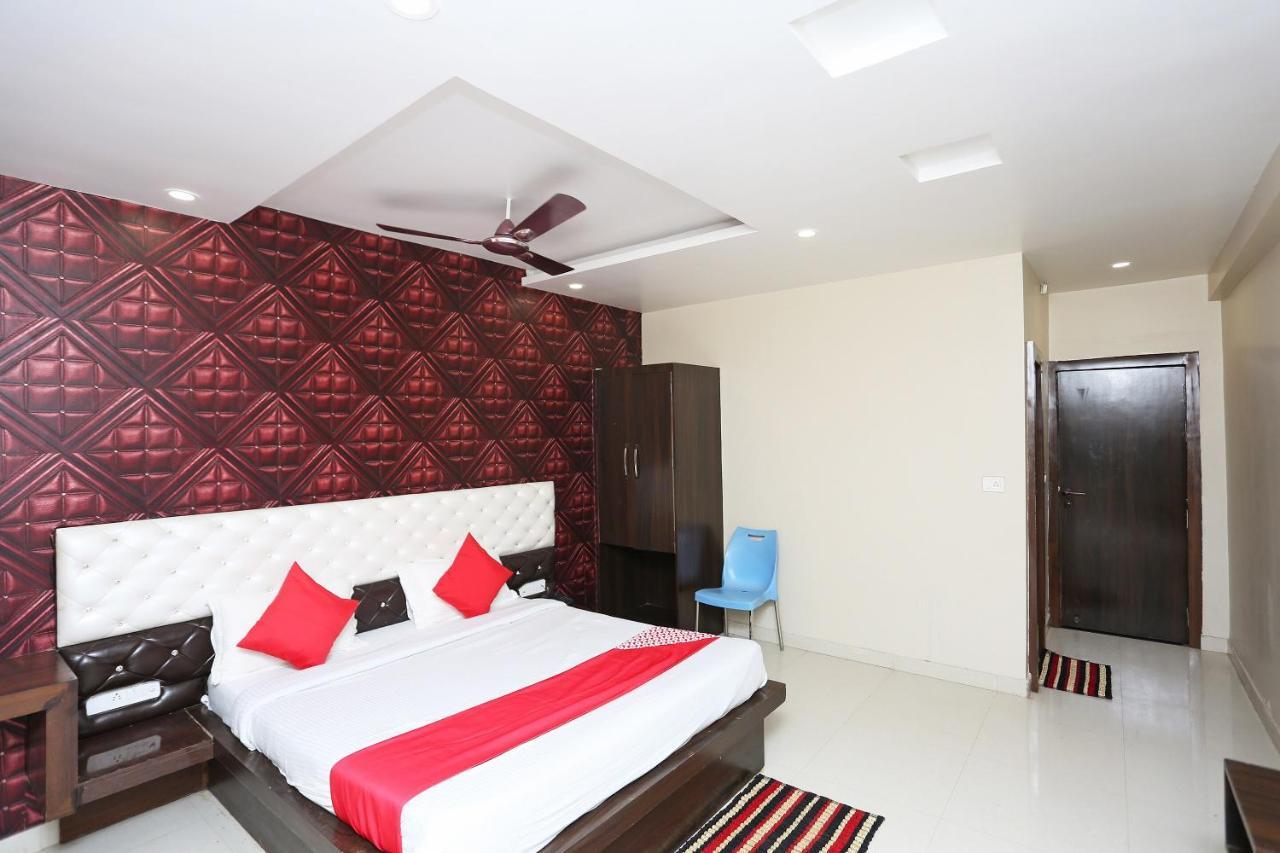 Hotel Oyo Flagship 43897 Redstone Gwalijar Zewnętrze zdjęcie